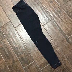 Lululemon reversible black leggings